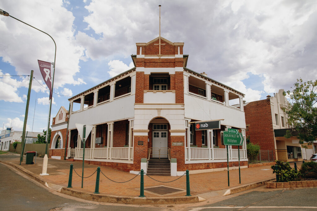 Lake Cargelligo Building