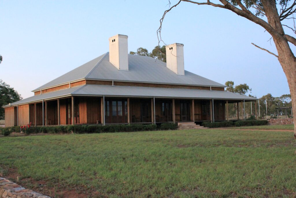 Communal area with billiard room, lounge & dining room