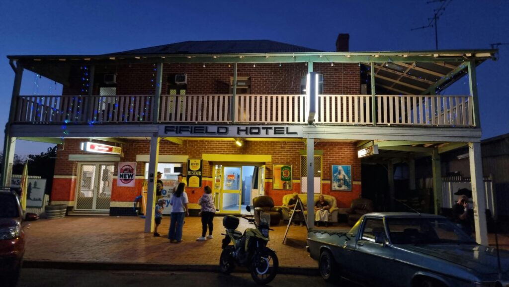 Fifield Hotel